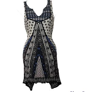 Super interesting blue/black/white geometric print sheath handkerchief dress XS